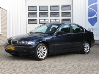 BMW E46 320i Sedan