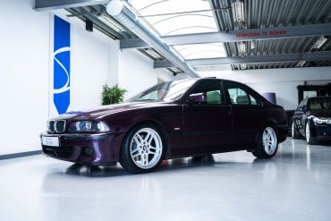 BMW E39 540i Sedan