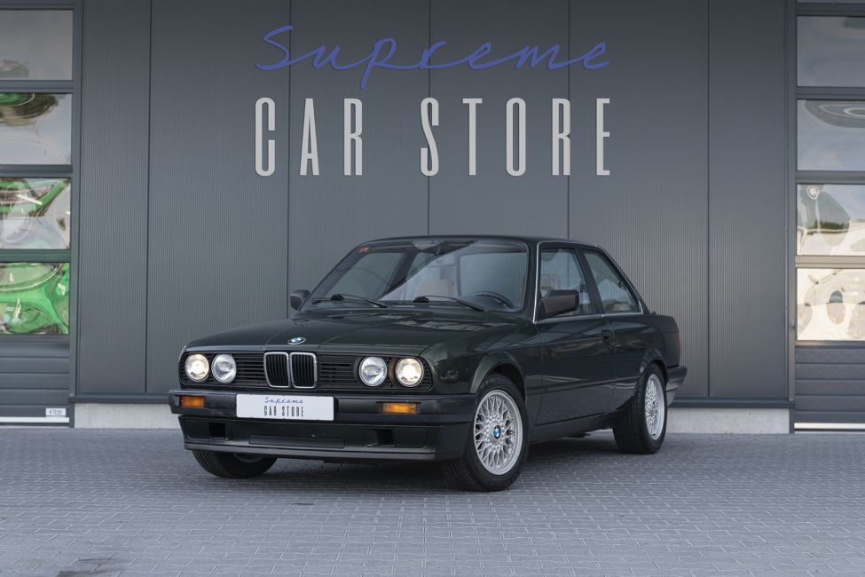 BMW E30 318i Coupe