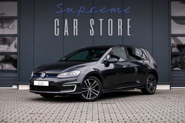 VOLKSWAGEN Golf GTE