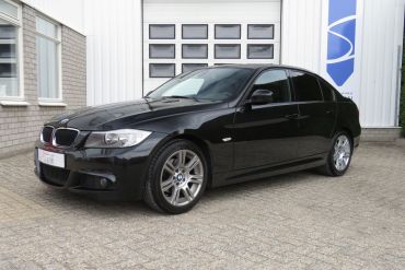 BMW E90 320i Sedan