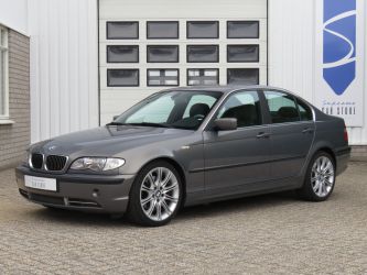 BMW E46 330i Sedan