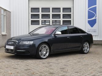 AUDI S6 Sedan