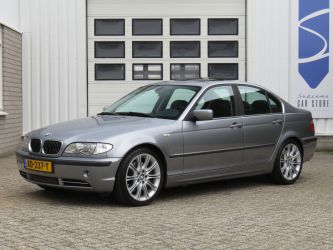 BMW E46 330i Sedan